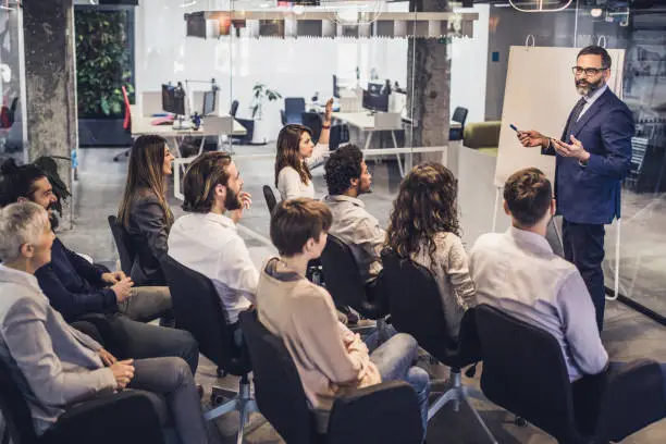 5 Patterns Every Successful Startup Follows in 2025